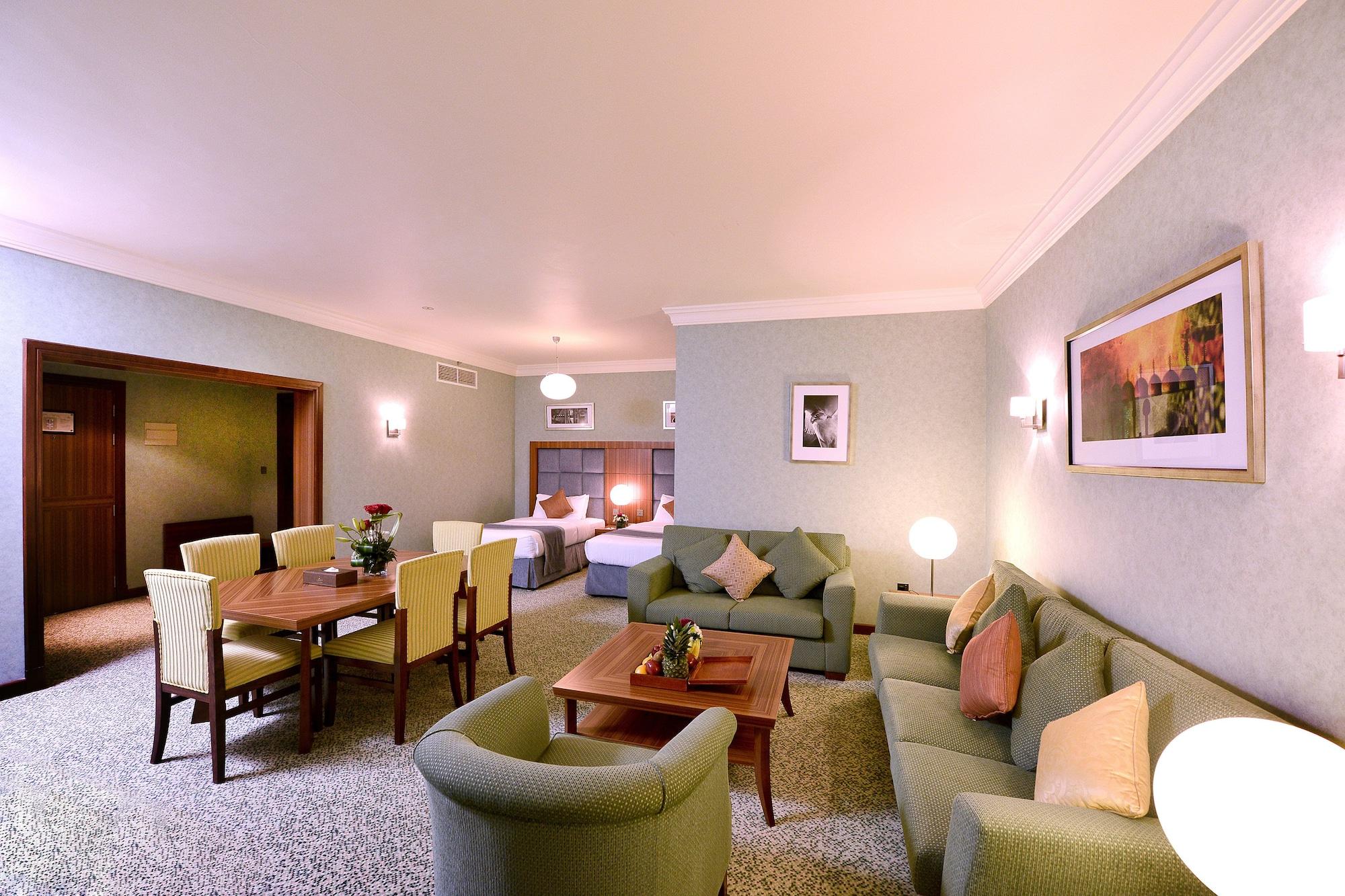 City Seasons Al Hamra Hotel Abu Dhabi Ngoại thất bức ảnh