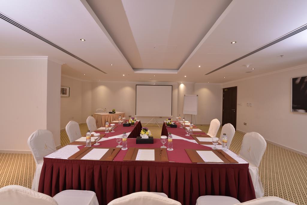 City Seasons Al Hamra Hotel Abu Dhabi Ngoại thất bức ảnh