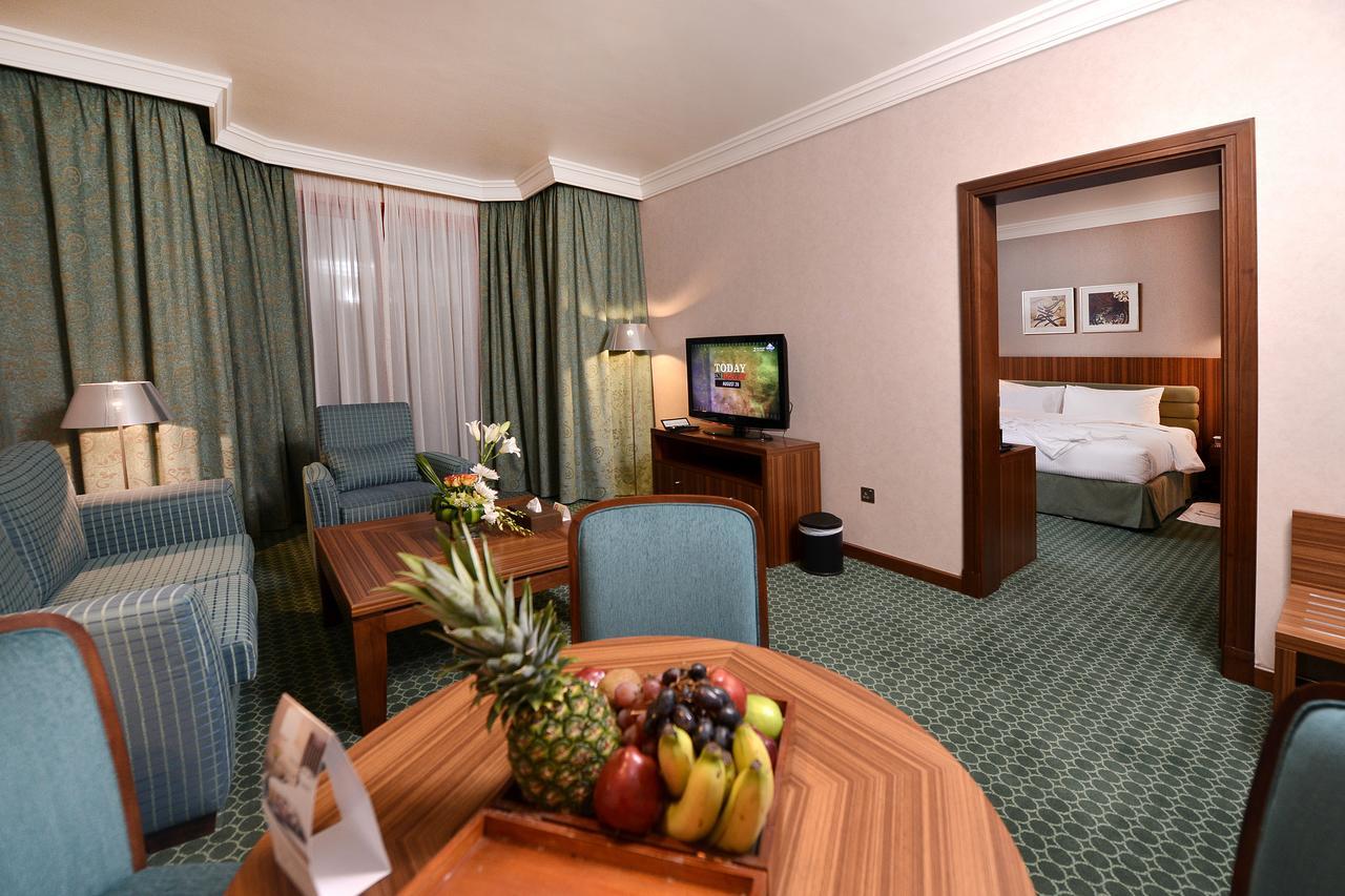 City Seasons Al Hamra Hotel Abu Dhabi Ngoại thất bức ảnh