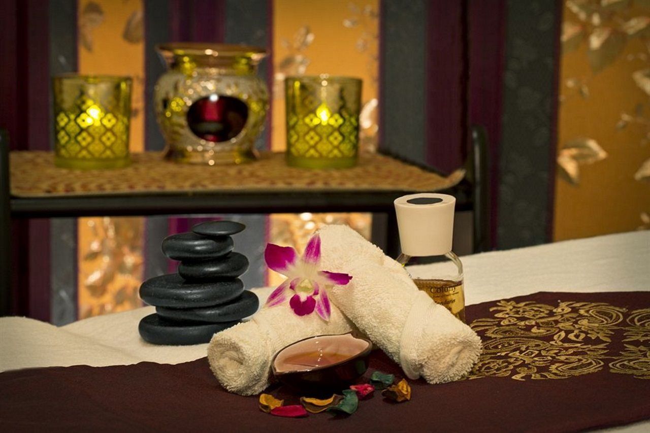 City Seasons Al Hamra Hotel Abu Dhabi Ngoại thất bức ảnh
